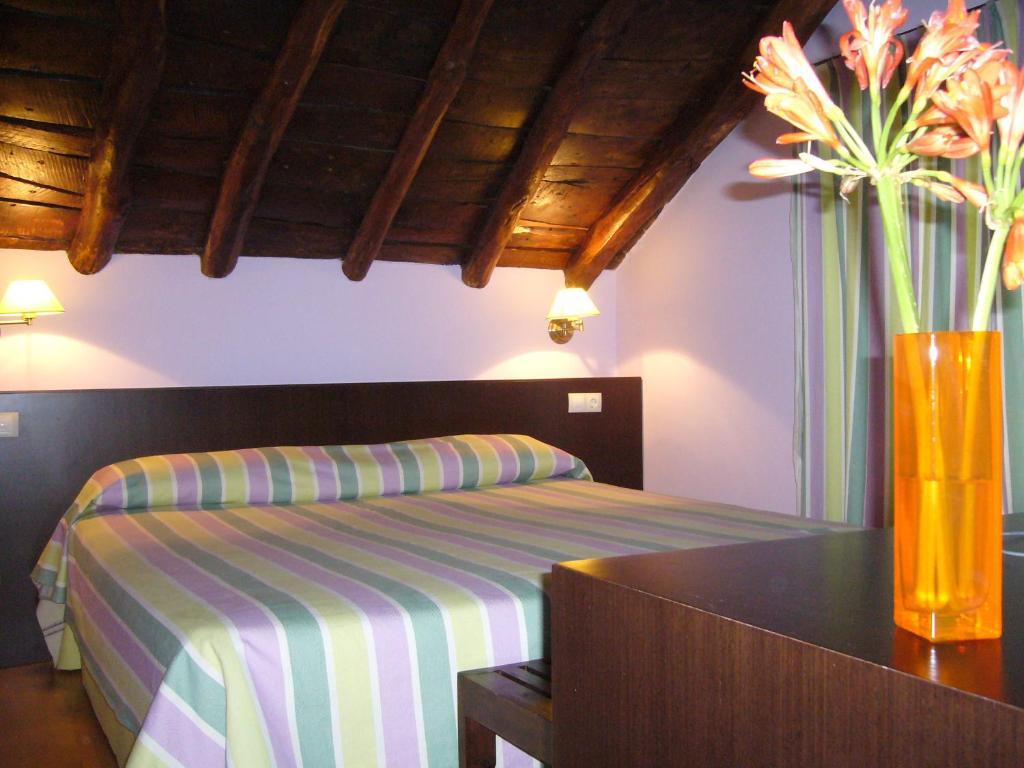 Hotel Rural Casa Roja Кадаведо Стая снимка